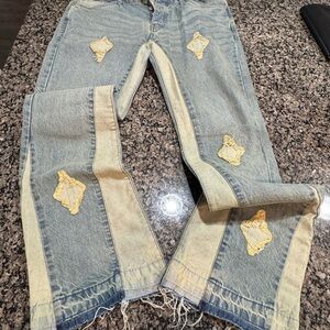 Boohoo Mens Light Blue Distressed Patch Jeans with Gold Accents